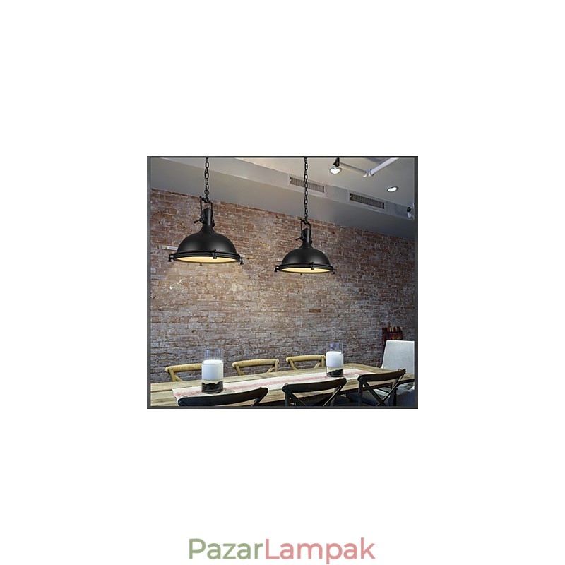 Ipari egyágyas függőlámpa díszíti a loft stílusú vintage fém csepplámpát