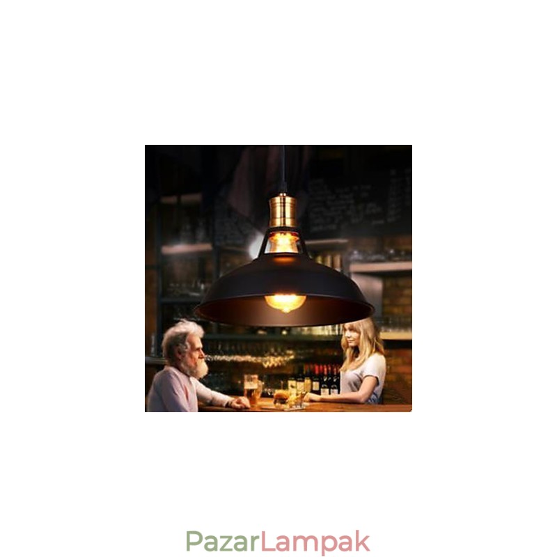 Helyreállítja az ókori kovácsoltvas bronzcsillárt