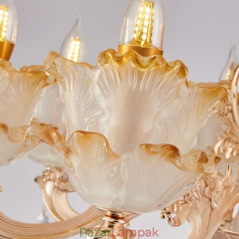 8 Light Traditional Classic integrált fém csillár