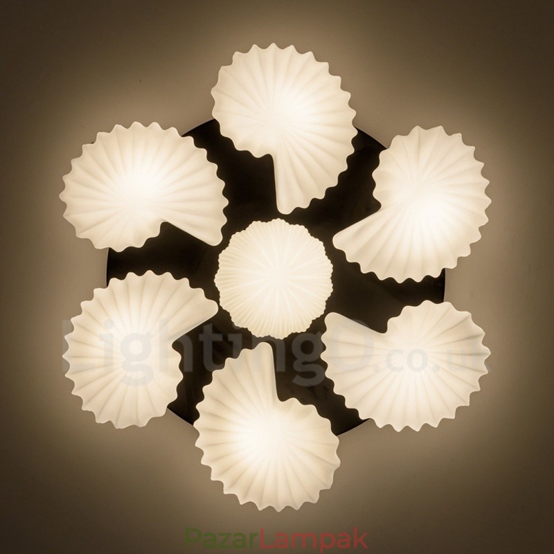 7 Light Traditional Classic integrált csillár üvegernyővel