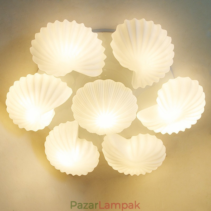 7 Light Traditional Classic integrált csillár üvegernyővel