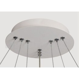 A körökön kívül szabályozható függőlámpa távirányítóval, modern design gyűrűkkel