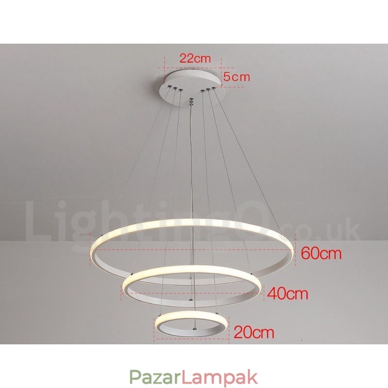 A körökön kívül szabályozható függőlámpa távirányítóval, modern design gyűrűkkel