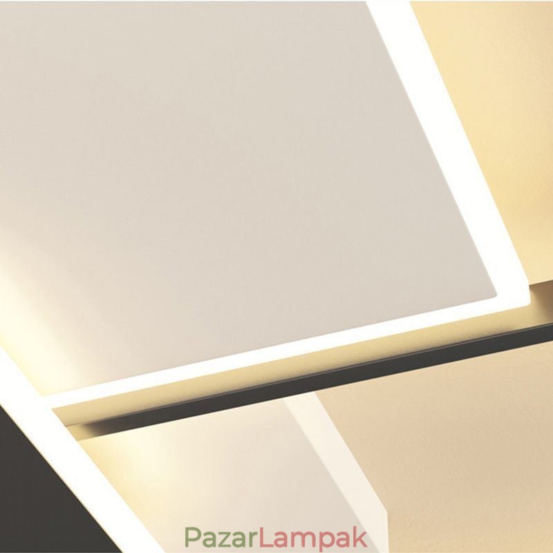 Süllyesztett szerelésű négyzet alakú mennyezeti lámpatest
