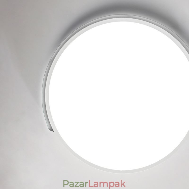 Modern, egyszerű süllyesztett, kör alakú mennyezeti lámpa