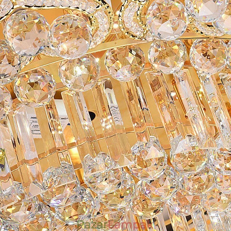 Elegáns, süllyesztve szerelt kerek kristálycsillár, virág alakú