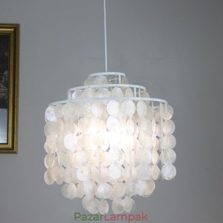 Modern, klasszikus függőlámpa, fehér kagylóernyős lámpa Modern, klasszikus függőlámpa, fehér kagylóernyős lámpa