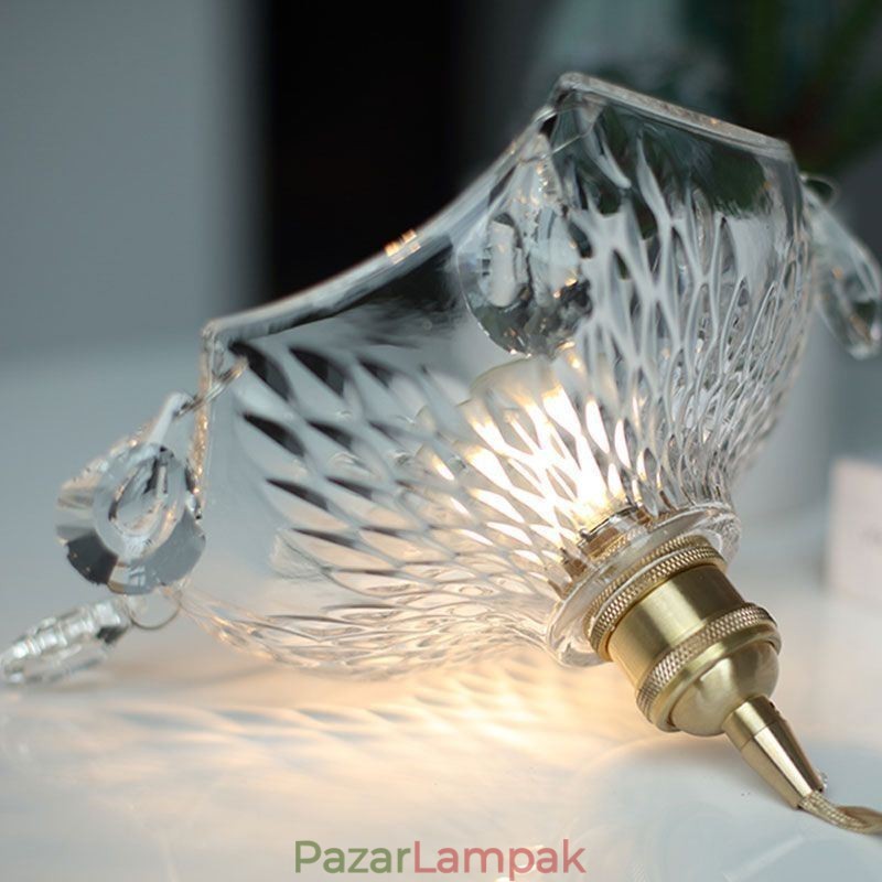 Modern, minimalista üveg függőlámpa, egyfényes függőlámpa