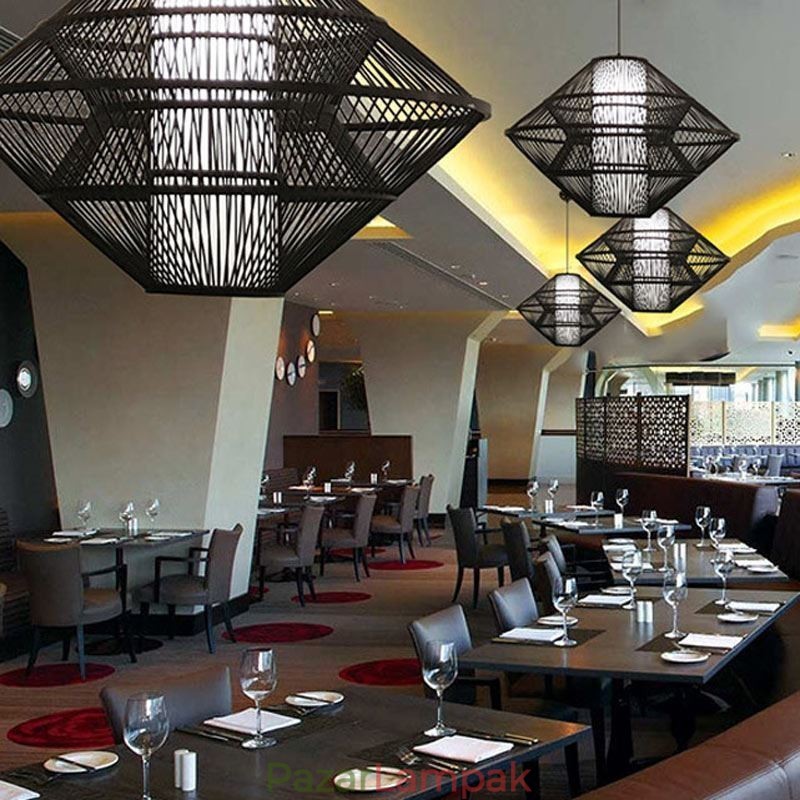 Giroszkóp tervezésű bambusz függőlámpa