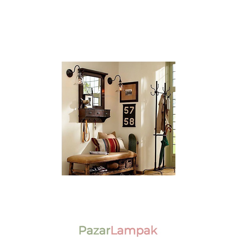 Hagyományos klasszikus fém falikarok