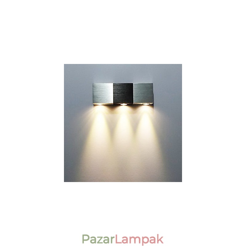Modern fali lámpa szórófénnyel, négyszögletes alumínium testtel