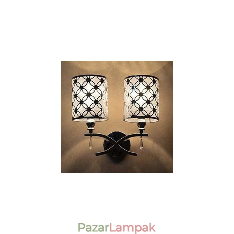 A két fal fénye