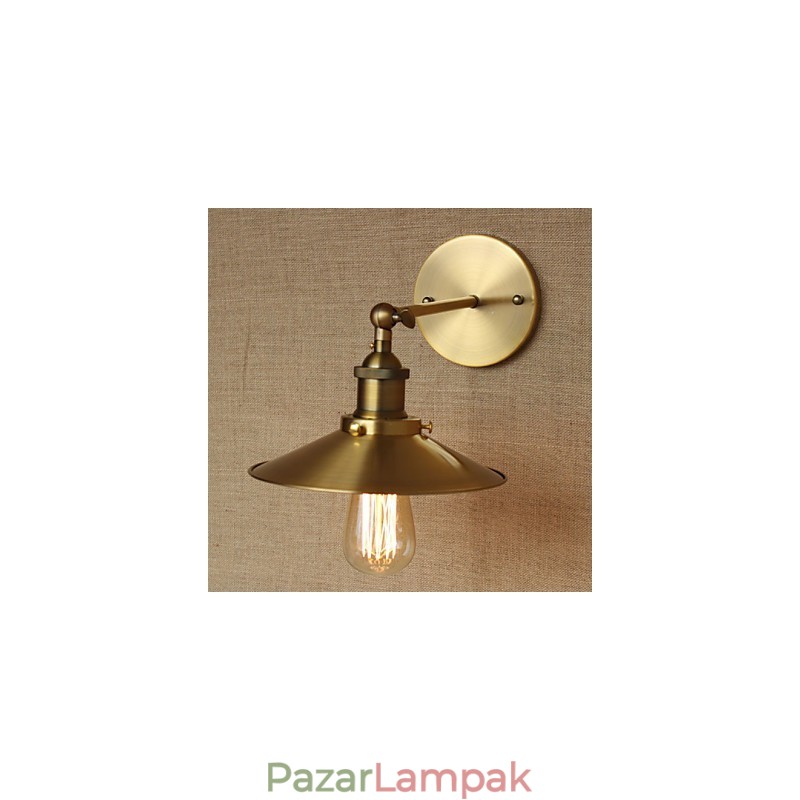 Minimalista ipari stílusú villa retro réz dekoratív esernyők a templom folyosó fala előtt