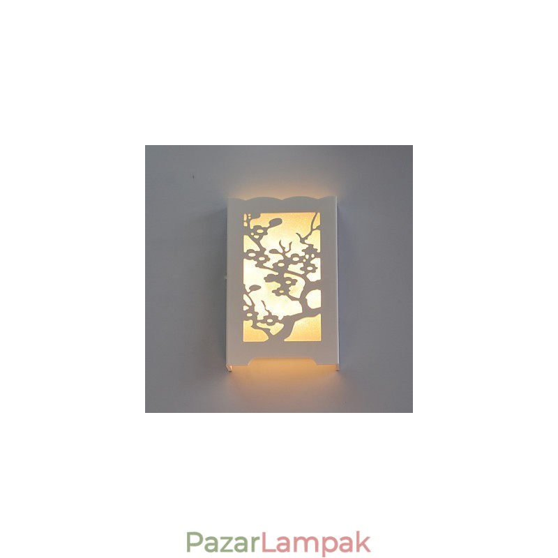 Fehér szilvavirág fali lámpa faragott mintákkal vagy faipari lámpákkal
