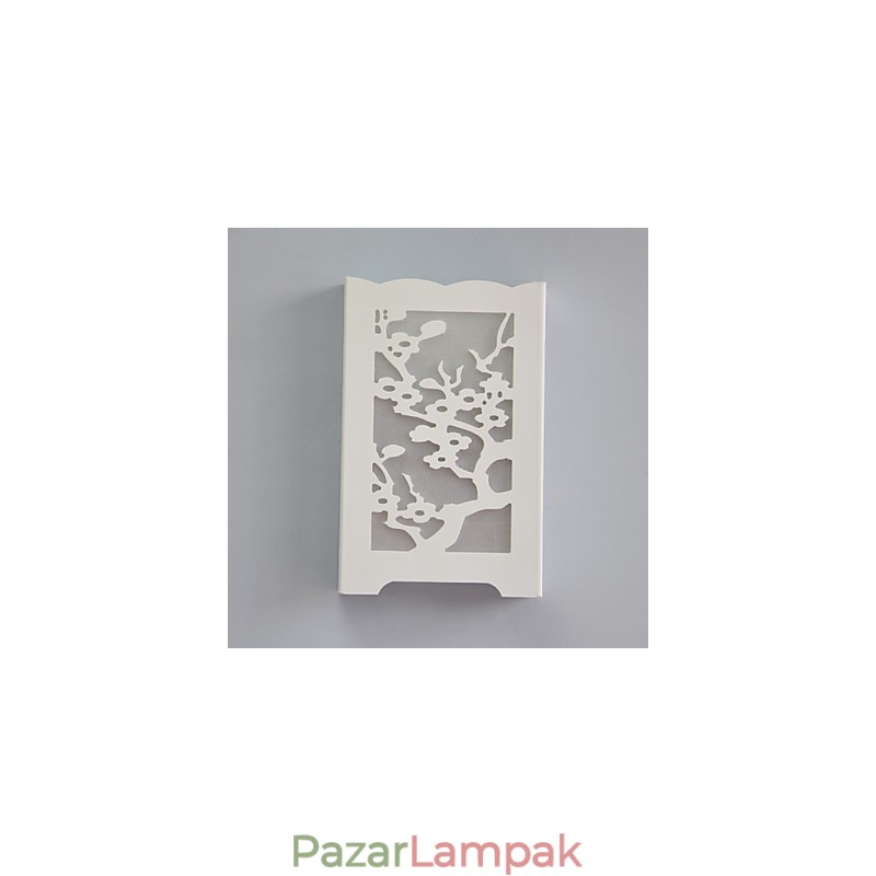 Fehér szilvavirág fali lámpa faragott mintákkal vagy faipari lámpákkal