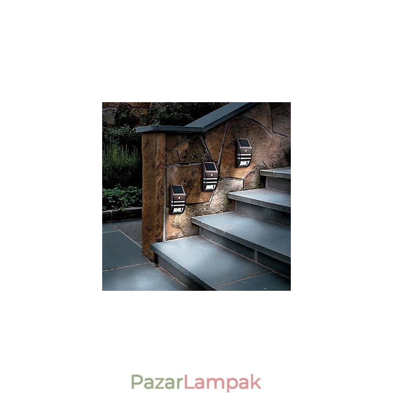 Napelemes fehér fali lámpa PIR mozgásérzékelővel