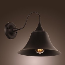 Művészi fali lámpa retro fém ernyővel és konzollal