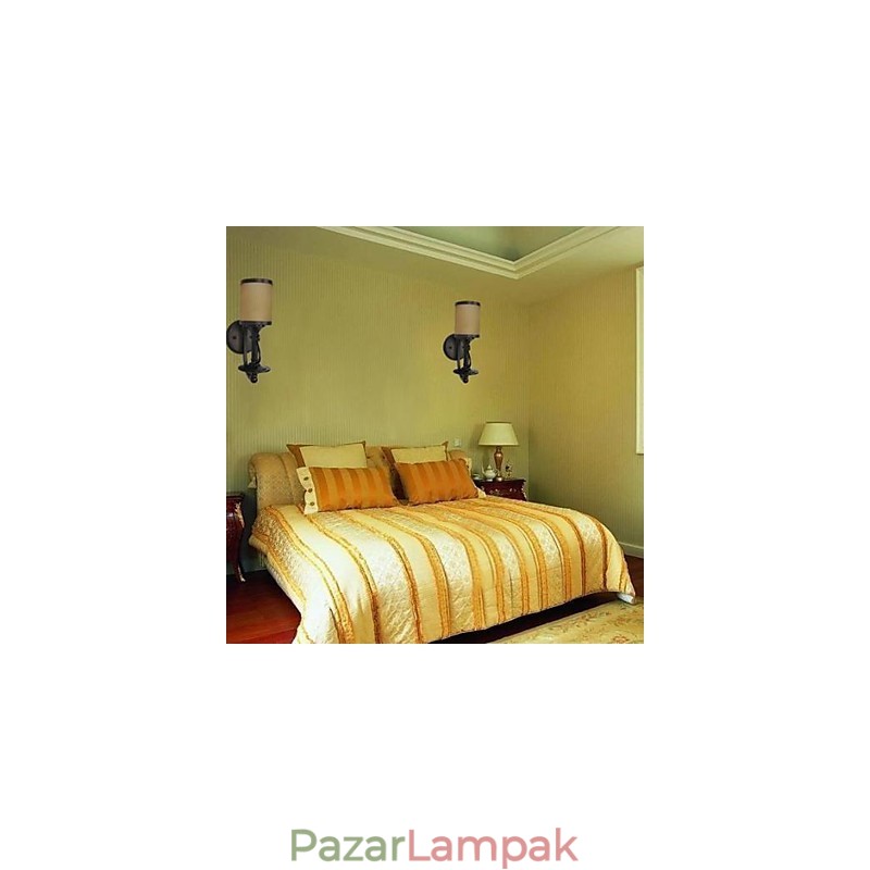 Hagyományos klasszikus fém falikarok