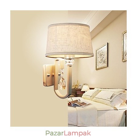 Kristály falikarok modern kortárs fémből