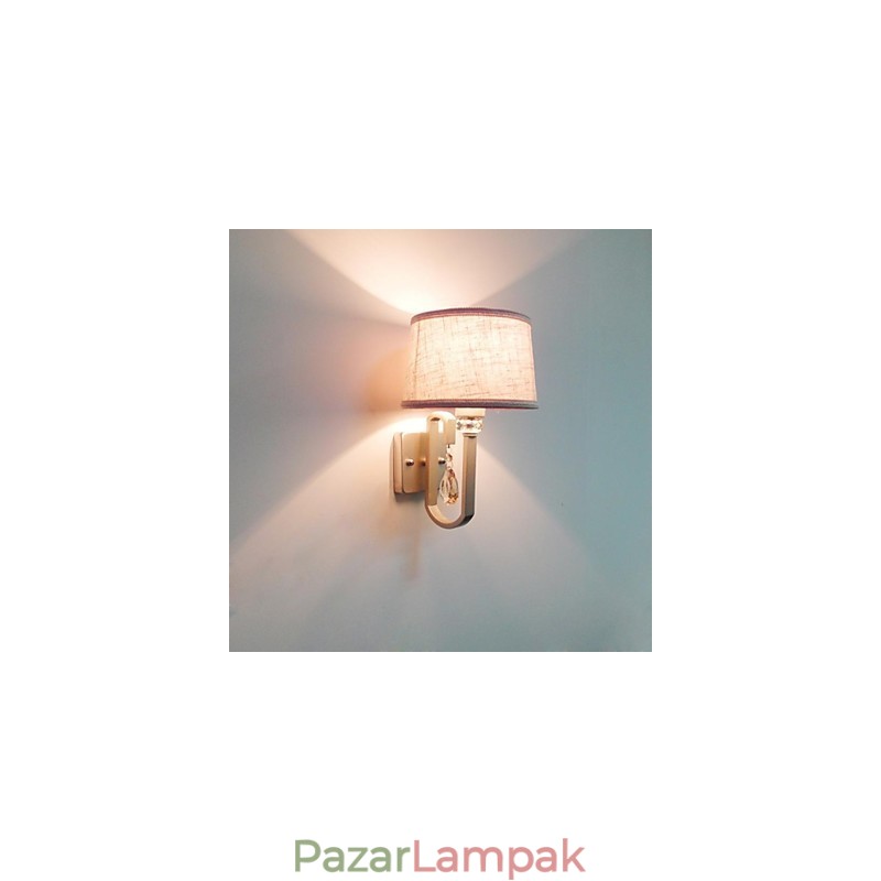 Kristály falikarok modern kortárs fémből