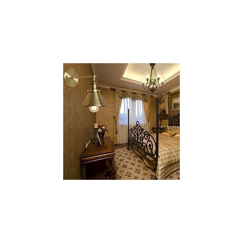 Hagyományos klasszikus fém falikarok