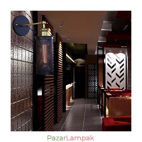 Hagyományos klasszikus fém falikarok