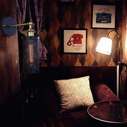 Hagyományos klasszikus fém falikarok