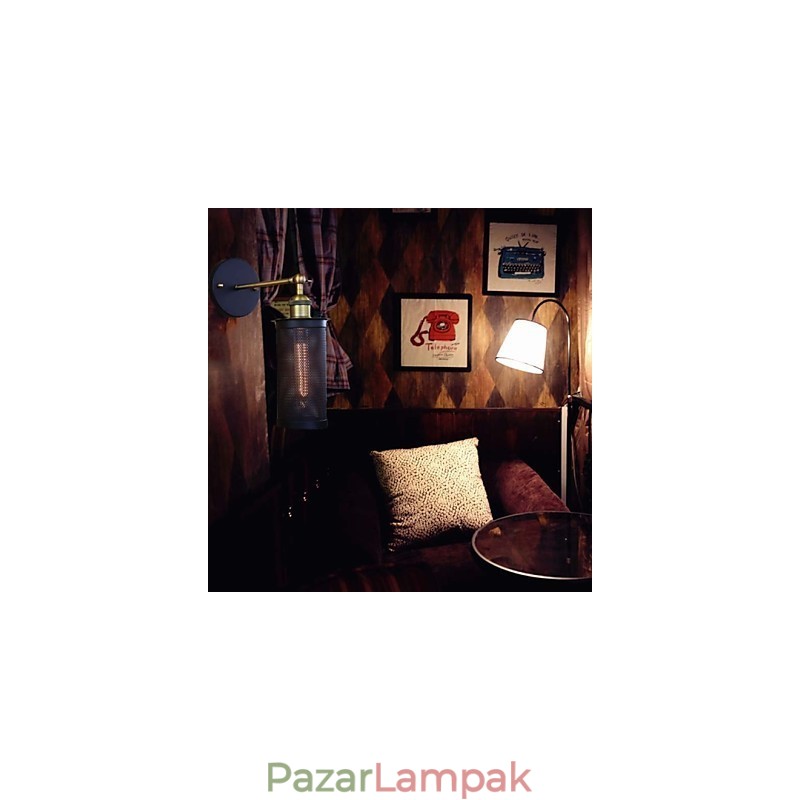 Hagyományos klasszikus fém falikarok