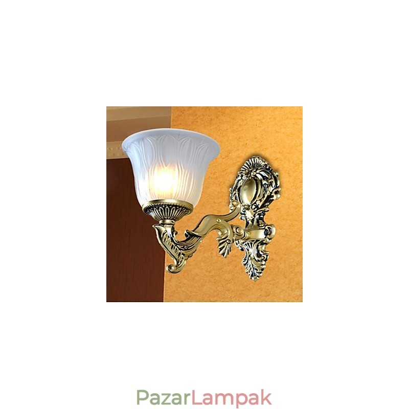 Hagyományos klasszikus fém falikarok