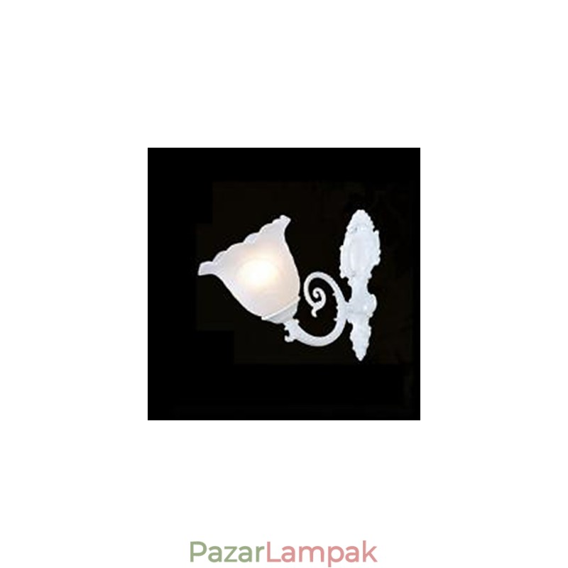 Hagyományos klasszikus fém falikarok