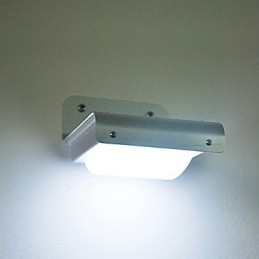 Hangérzékelő kültéri napenergiával működő fénylámpa Táj kerti fali kerítés