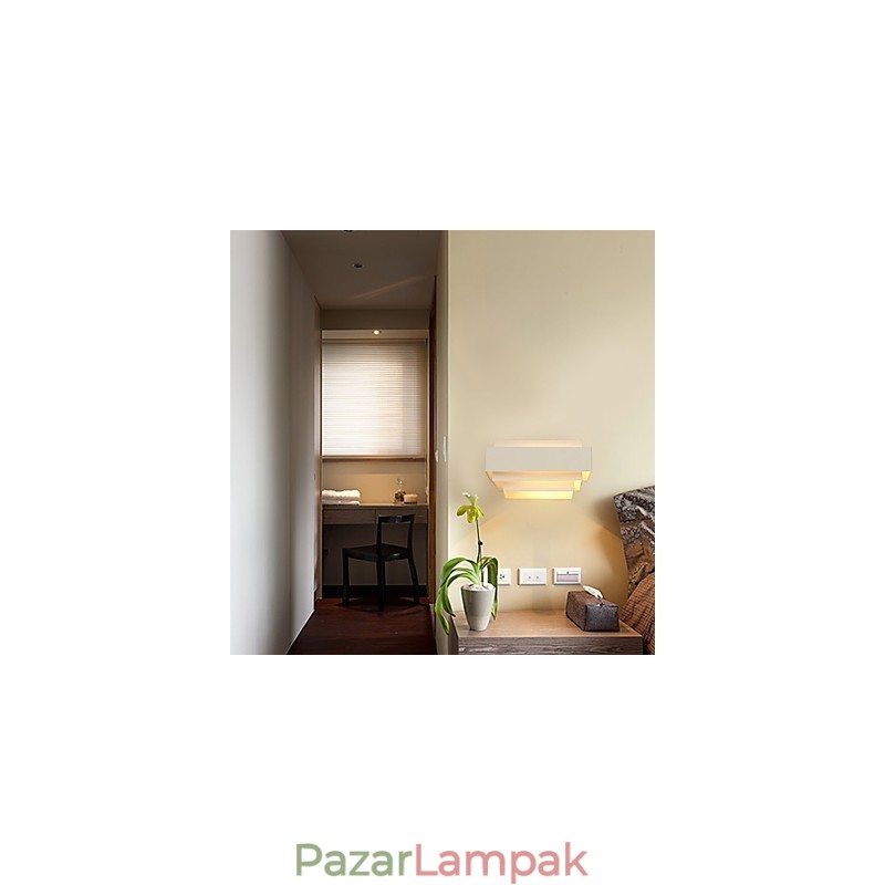 Kreatív személyiség Kovácsoltvas fali lámpa