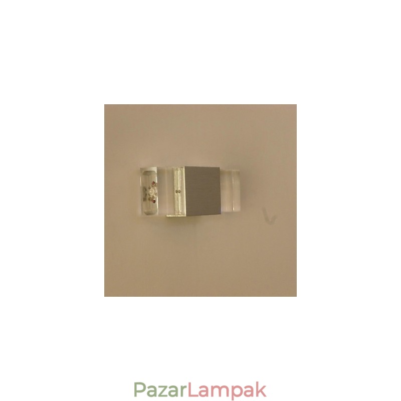 Négyzet alakú alumínium fali lámpa Kreatív bár modell falikarok Modern kortárs fém