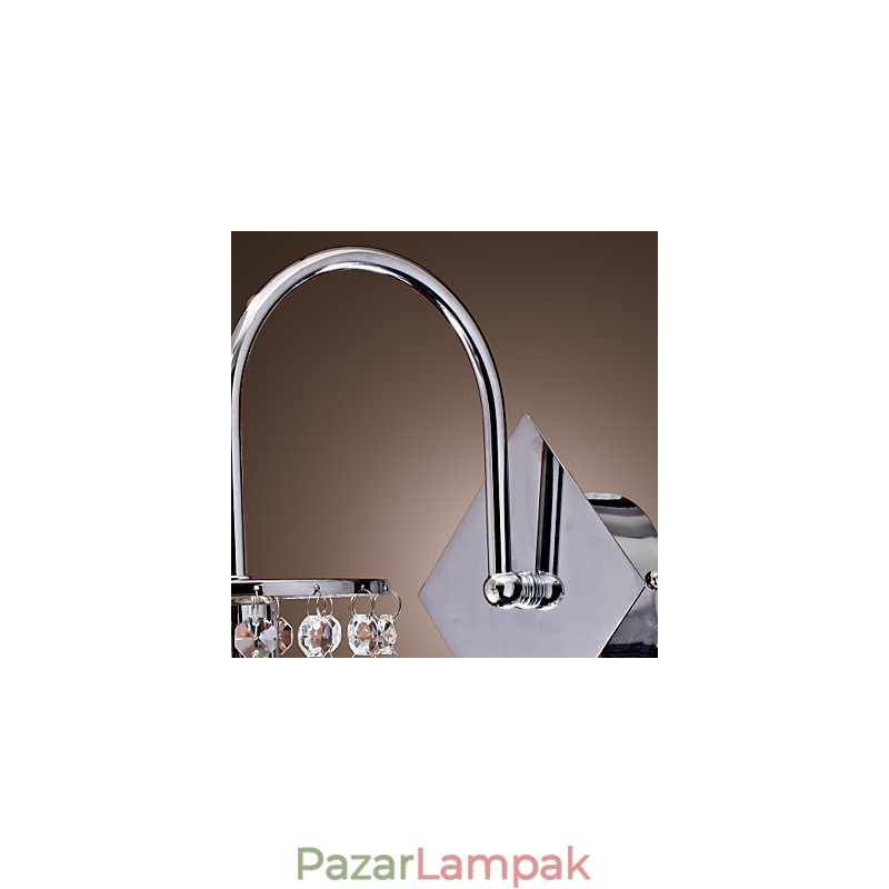 Fali lámpa elegáns kristálycseppel
