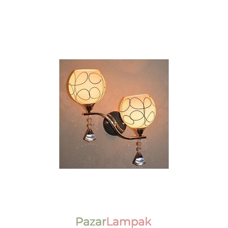 A modern, kortárs egyebek fali lámpákkal rendelkeznek
