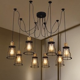 Vidéki tervezők fémcsillárt festenek