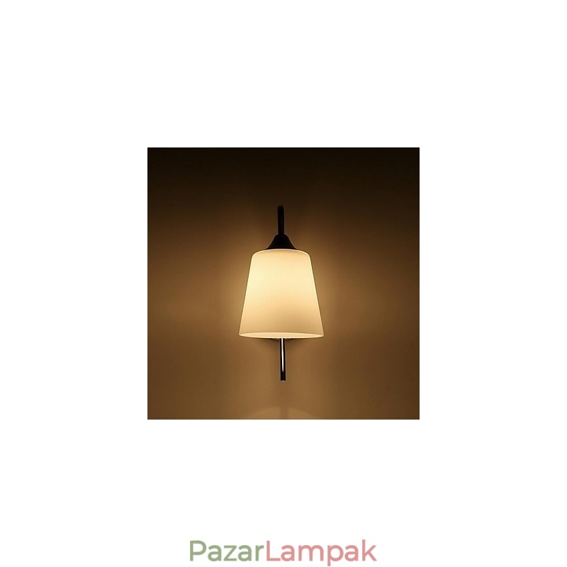 A modern, kortárs egyebek fali lámpákkal rendelkeznek
