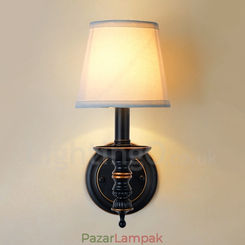 Egylámpás hagyományos klasszikus beltéri falikarok