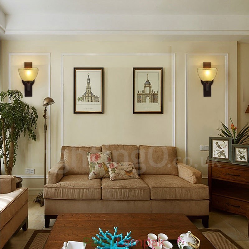 Egylámpás hagyományos klasszikus beltéri falikarok