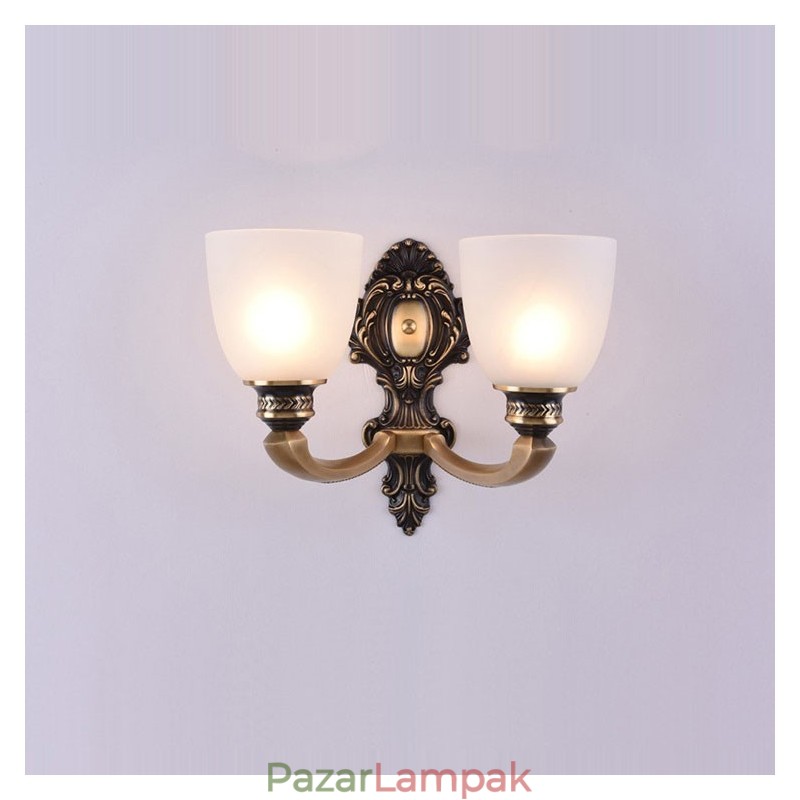 Tiszta sárgaréz Luxus, rusztikus, retro vintage sárgaréz 2 világító gyertya fali lámpa üvegernyőkkel, speciálisan a szállodai iroda bemutatótermébe. Nappali, étkező