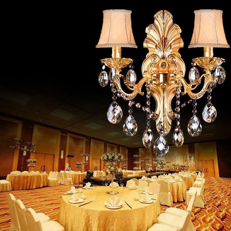 Európai fali lámpa Aranyszirom falilámpa Exquisite Crystal Drops Light éjjeli világítás