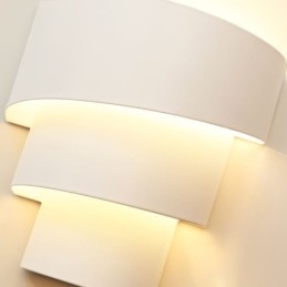 Modern, minimalista fali lámpa, spirális tortakarács, könnyű ágy mellett
