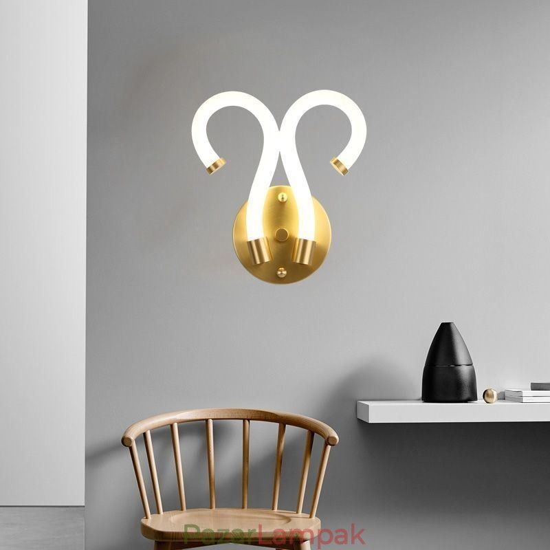 Modern fali lámpa Kreativitás Sconce fali lámpa réz báránykürt 2 fény