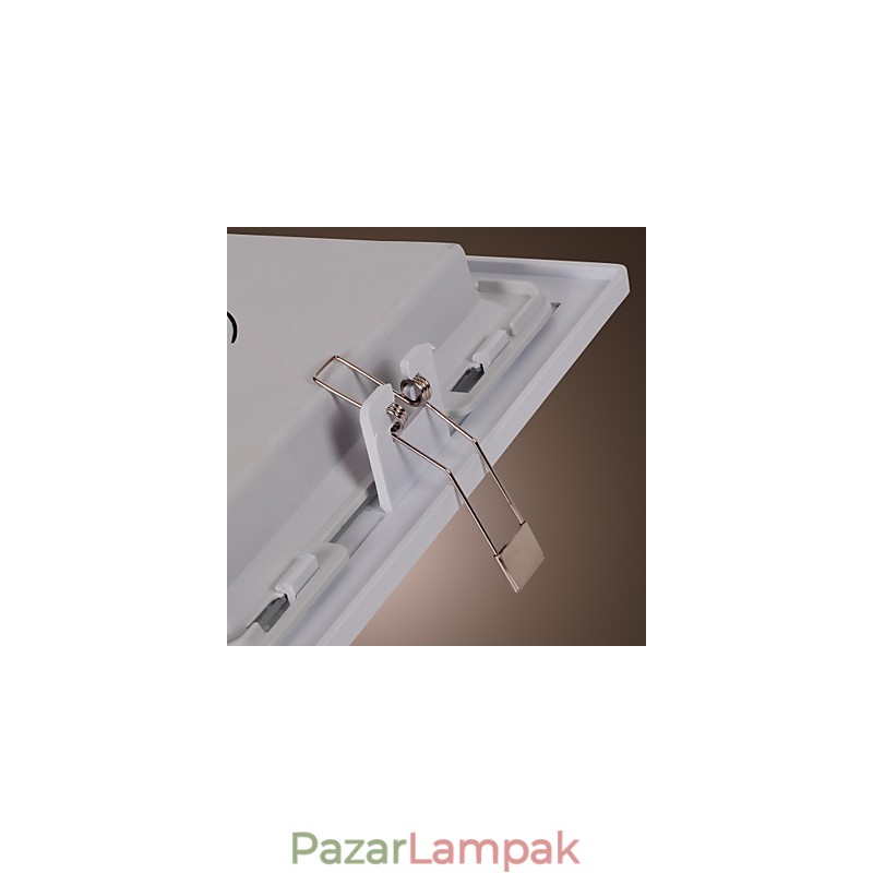Modern süllyesztett lámpa négyzet alakú