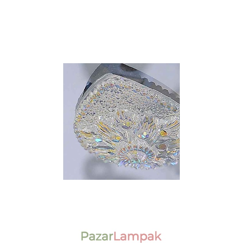 Falba szerelhető modern kortárs fém