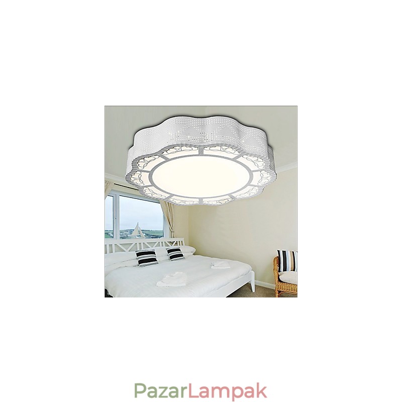 Falba szerelhető modern kortárs fém