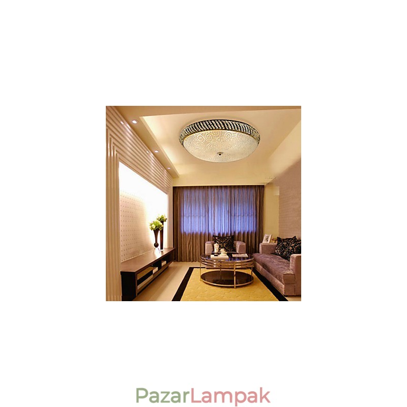 Luxus mennyezeti lámpa 4 lámpával arany színben