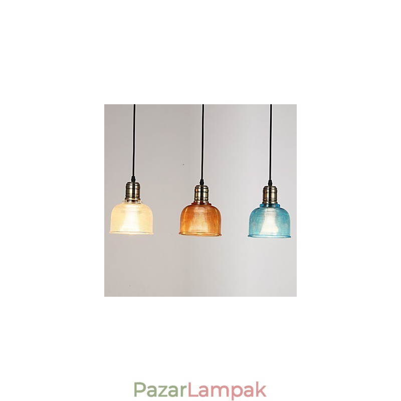 Skandináv kis csepplámpa ólomüveg csillárból, amely az ősi módszereket állítja helyre