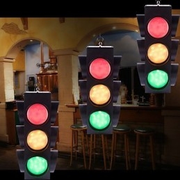 Tartalmazza a tetőtéri függőlámpát, rusztikus házfestmény fémet